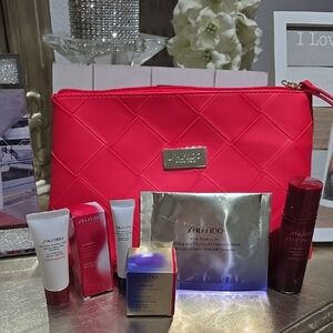 Shiseido Vibrant Red Quilted Cosmetic Bag Bundle Of Skin Care NWT